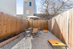 Movie Cove & Roof Deck Paradise Couples, Филадельфия