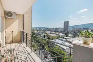 33 Spring Apartment, Тбилиси