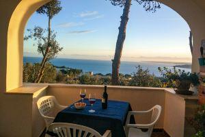 VILLA ALDA TWO-ROOM APARTMENTS - Belvedere Terrace Sea View, Санта-Чезареа-Терме