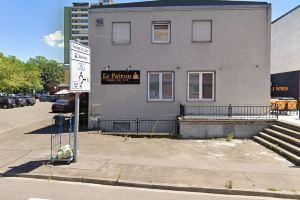 Le Patron Hotel, Лар