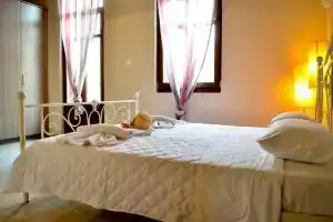Asikiko Suites, Ретимно