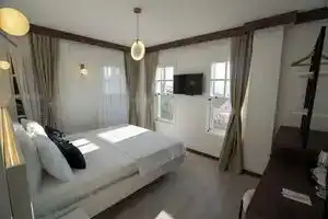 Lina Guest House, Айвалык