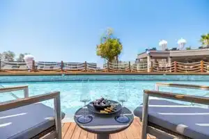 Qlusive Hotel, Кушадасы