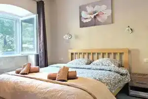 Chic and Elegant Flat Near Beach in Montenegro, Котор