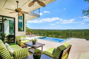 Canyon Views and Plunge Pool - Luxurious Tranquil Retreat, Остин