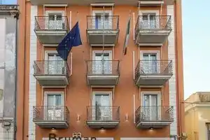 Hotel «Bruman», Казерта