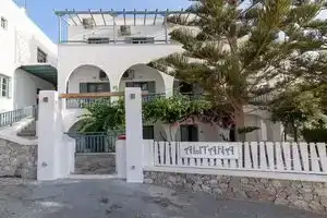 Estia Hotel & Studio, Камари