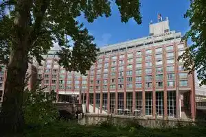 Steigenberger Hotel Hamburg, Гамбург
