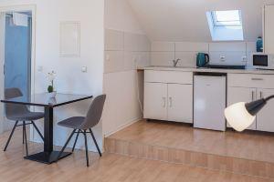 Deluxe Double Room Apartments EFDE GmbH - Allee 41 Apartment 41, Хайльбронн