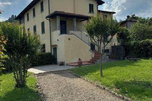 CASA FIORINI-Relax in Casentino ideal for families in the heart of the park, Пратовеккьо