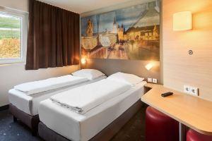 b&b wüRzburg, Вюрцбург