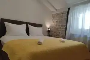 S-Rooms, Шибеник