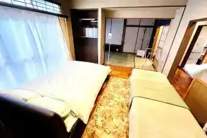 Hakone Lake Side Villa & Hot Springs, Хаконе