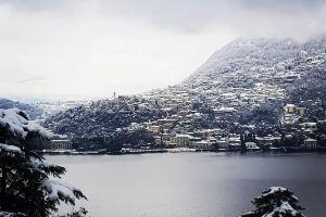 From the apartment and terrace view of the Lake, and with private parking space, Комо