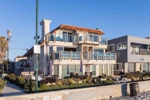 Panoramic Views and Spacious Deck - Stunning Oceanfront Retreat, Сан-Диего