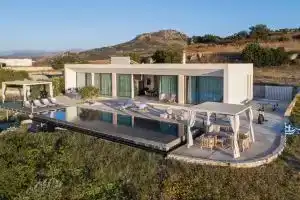 Villa with fantastic view, heated pool, Кисамос