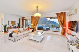 Villa Fiore, Калкан