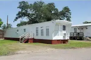 Cozy 2BD/2BA Mobile Home/ AC, Wi-Fi, W/D, Kitchen, Prime Central Location, Лейк-Чарльз