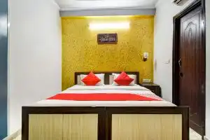 Oyo 76212 Hotel Shiv Pratap