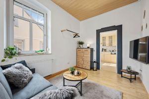Self-check-in apartment with high-speed WiFi and free parking in the city center, Бад-Киссинген