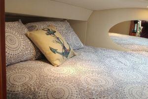 Your Floating Suite in Boston Harbor, Бостон