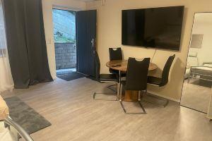 Ferienwohnung Panoramablick, 5 min von Badewelt Sinsheim+ Prezero Arena Entfernt, Зинсхайм
