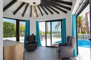 Estrella Azul, Кальпе