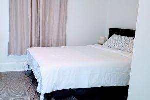 Spacious Living Room and Off-Street Parking - Bright and Clean Retreat, Дарем