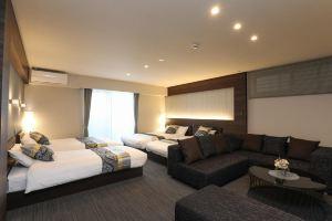 Grand Base Hakata, Фукуока