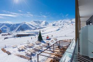 Ski in/Out, Gondola view in Atrium of New Gudauri, Гудаури