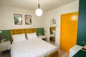 Three Doors Apartments, Papaya 1-Bedroom Apartment, Тирана