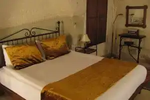 Serenity Cave Suites, Гёреме