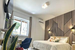 Suites 167, Бари