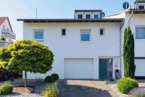Modernes Apartment Mit: Stellplatz/netflix/amazon Prime Video, Швебиш-Гмюнд