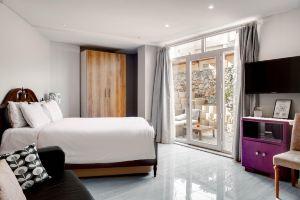 Hotel Room w Garden and Shared Terrace in Bursa, Бурса