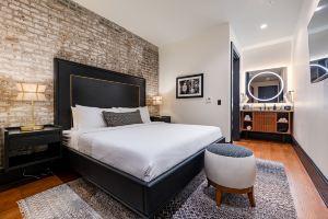 4BR Group Trip 2 Blocks from Bourbon St | The Mayfair, Новый Орлеан