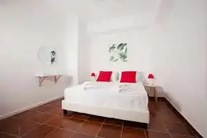 Zennova 32 Kallithea Blue Paradise, Калифея