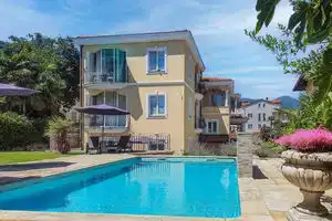 Villa Palazzo, Ловран