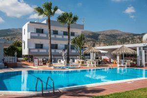I Candy Resort, Малия