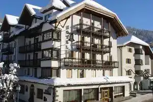 Hotel «Dolomiti Madonna», Ортизеи