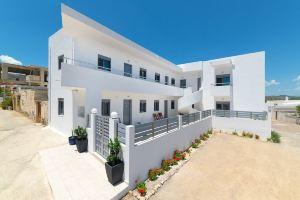 Ble Azzure Apartments, Геннади