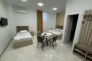 Luxe Plaza Hotel near EVN Zvartnots airport, Ереван