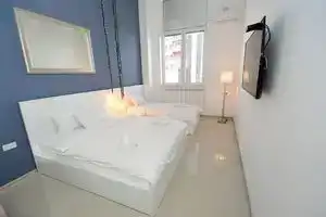 Super Luxury Apartments, Тбилиси
