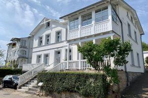 Modern apartment by the sea in the old town of Sassnitz, Засниц