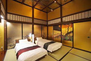 Hida Takayama Ukiyoe Inn Painting, Такаяма
