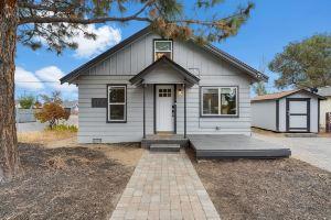 Cozy Downtown Redmond Cottage, Редмонд