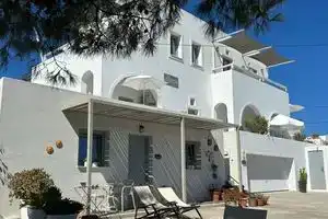 Alonia Studios, Фира