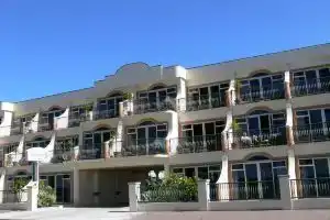 Мотель «Beachfront», Нейпир