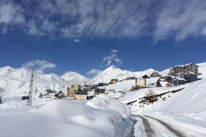cozy ski resort if you whant to rest with family or friends, Гудаури