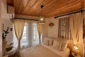 Hanole Guest House, Айвалык